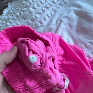 Lululemon hotty hot shorts… sonic pink… size 10 2.5 inseam